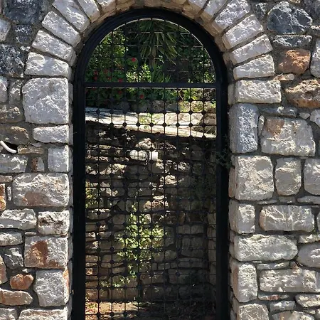 Gaia Guest House Kalamata